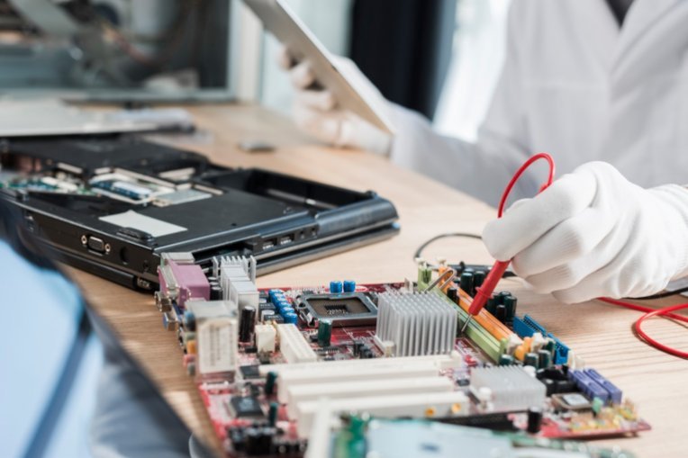 دورة فني حاسب آلي/حاسوب