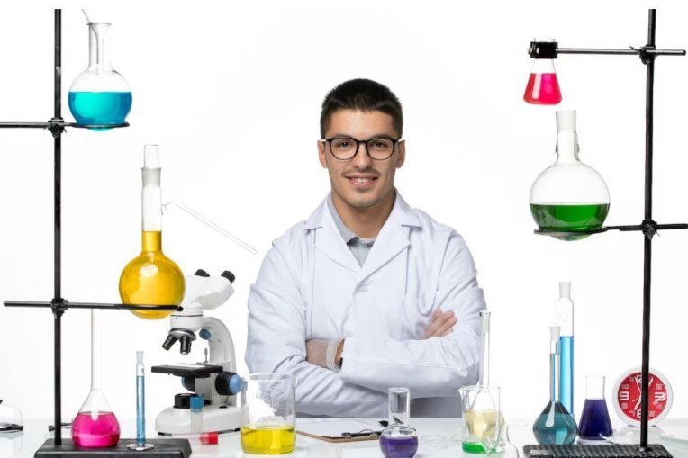 دراسات مهندس تطبيقي متخصص في الهندسة الكيميائية