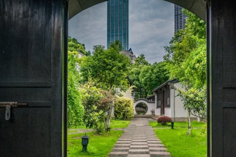 دراسات مهندس تطبيقي متخصص في المناظر الطبيعية/اللاند سكيب